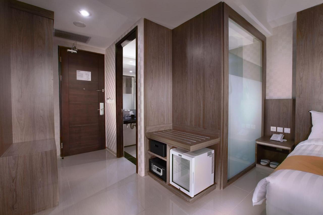Aston Lampung City Hotel Bandar Lampung Exterior foto