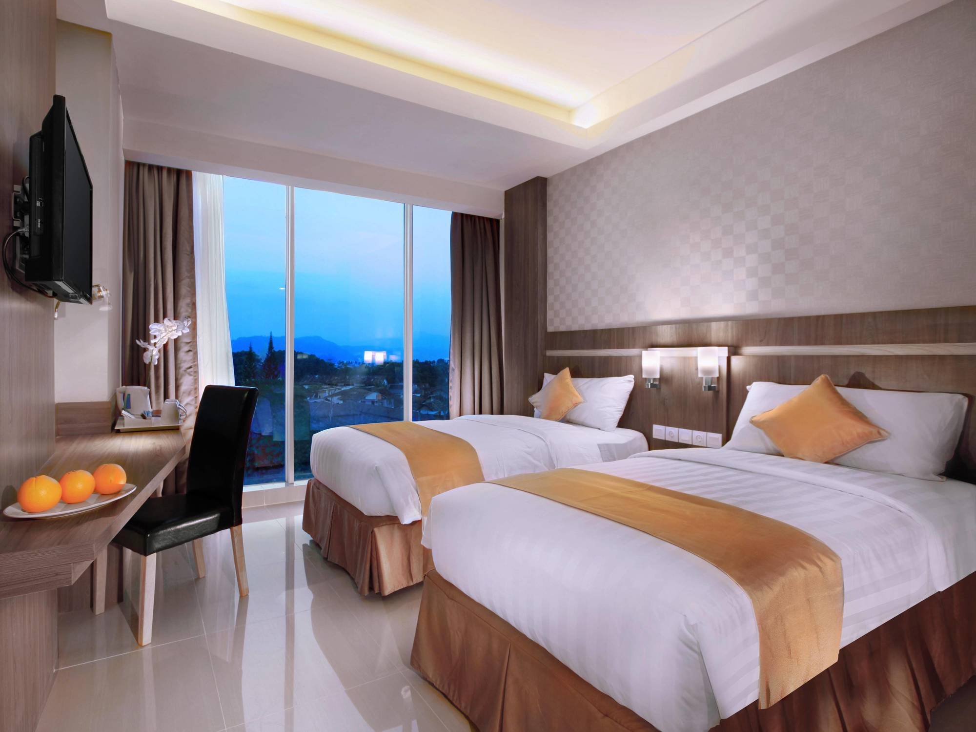 Aston Lampung City Hotel Bandar Lampung Exterior foto